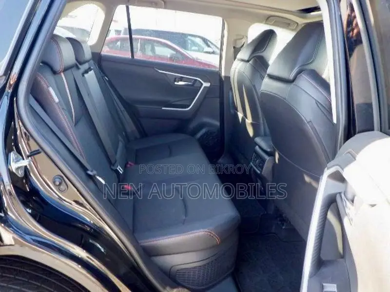 Toyota RAV4 z 2022