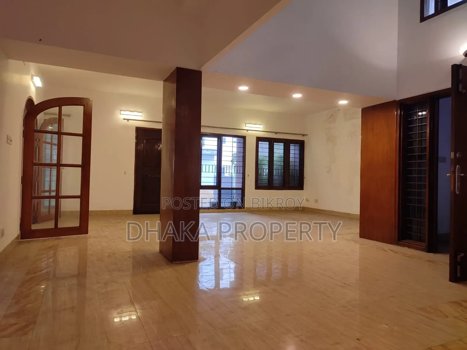 Independent House Rent for Embassy Foreign Office Baridhara Diplomatic Zone
