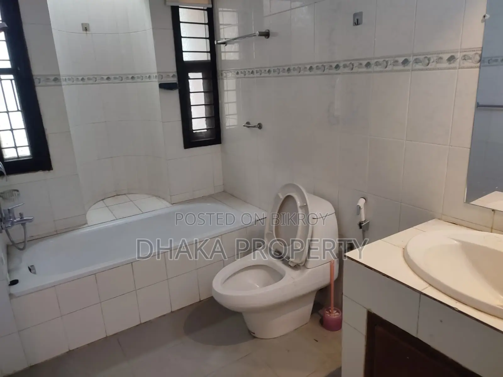 Independent House Rent for Embassy Foreign Office Baridhara Diplomatic Zone