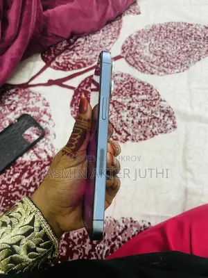 Apple iPhone 13 (Used)