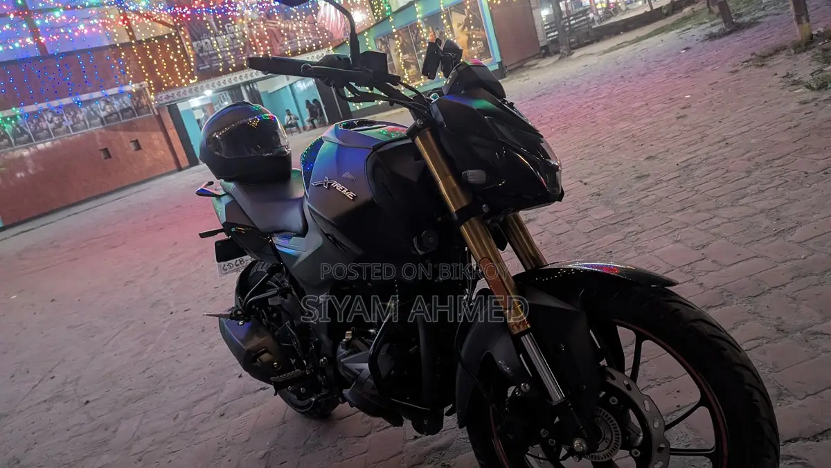 Hero Xtreme 160R . 2025