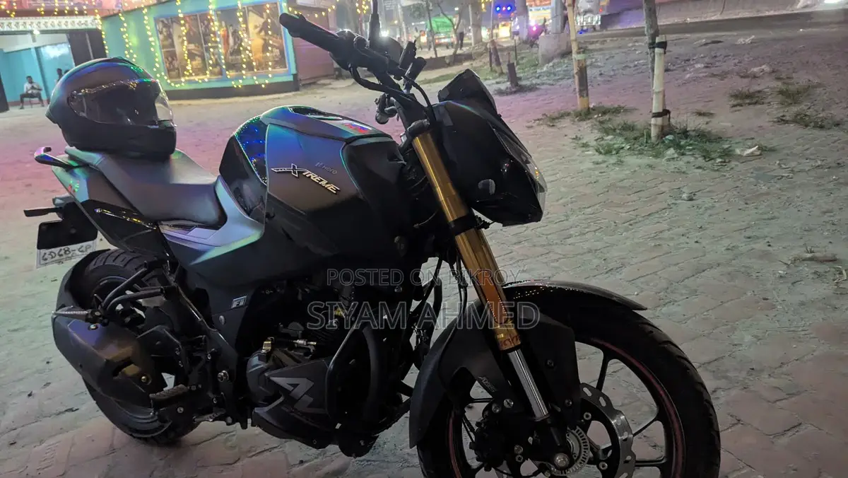 Hero Xtreme 160R . 2025