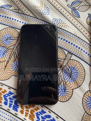 Apple iPhone 13 (Used)