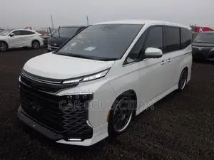 Toyota Voxy S-Z MODELLISTA 2023
