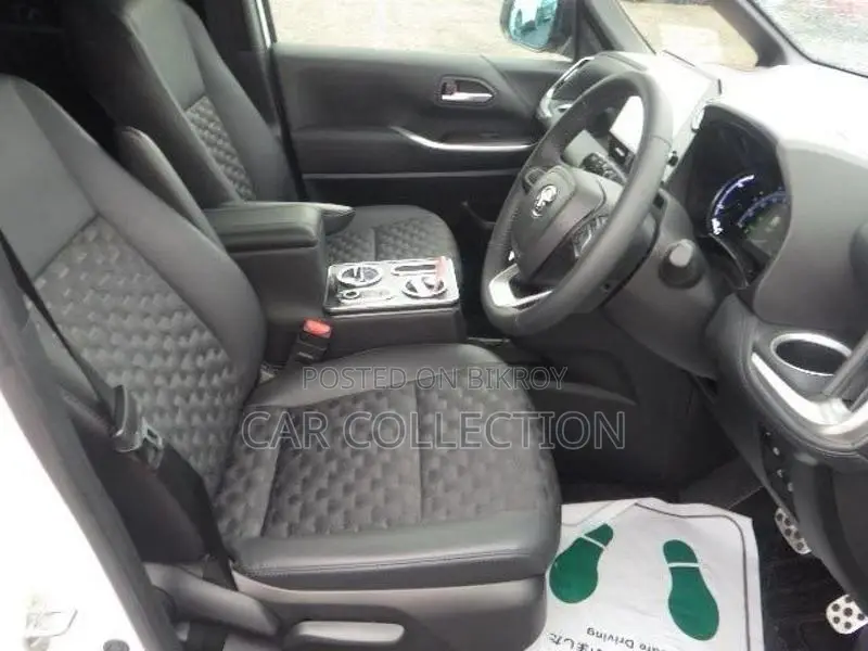 Toyota Voxy S-Z MODELLISTA 2023