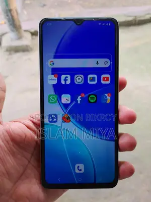 Vivo Y04 . (Used)