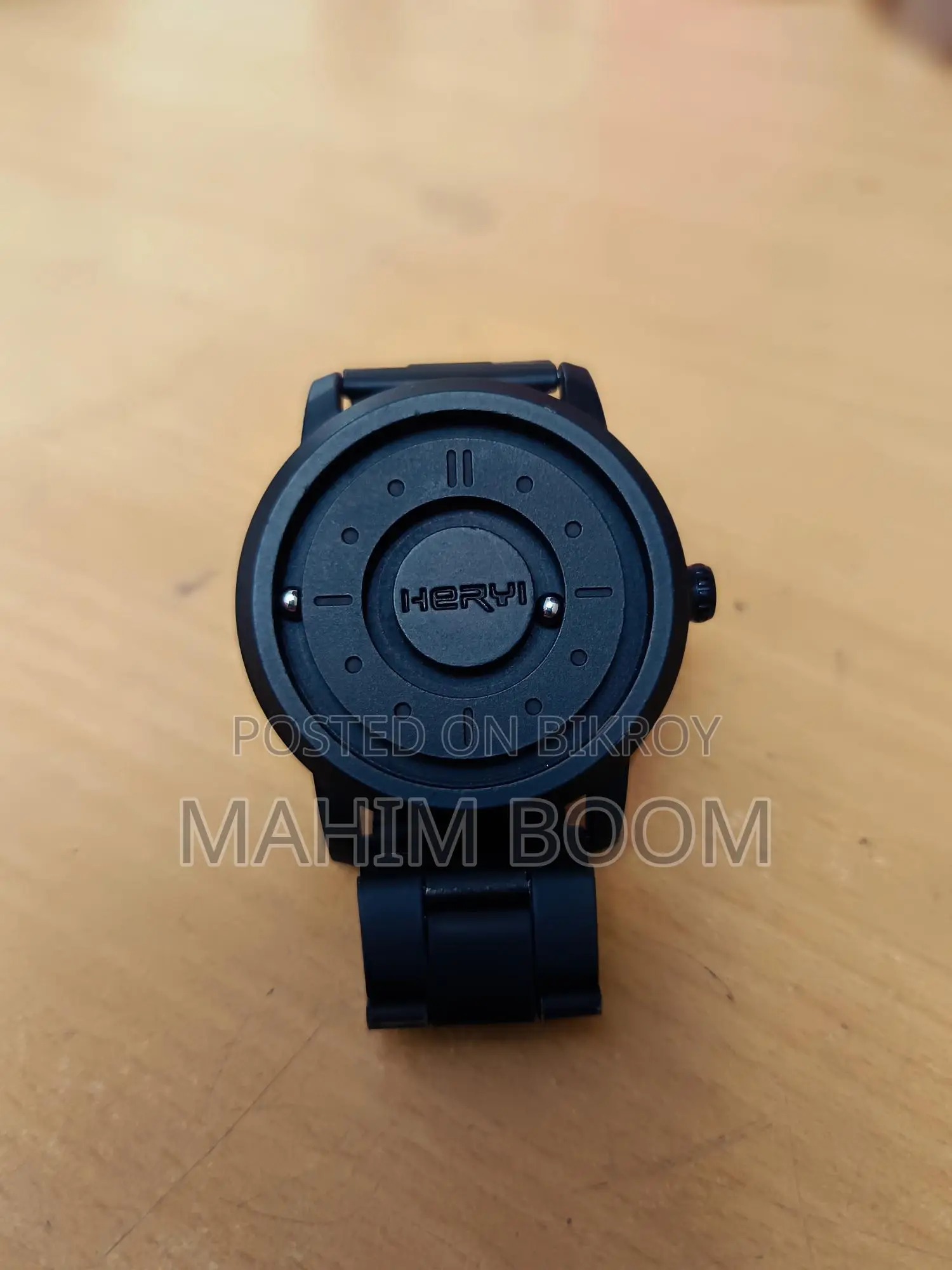 Magnet Watch