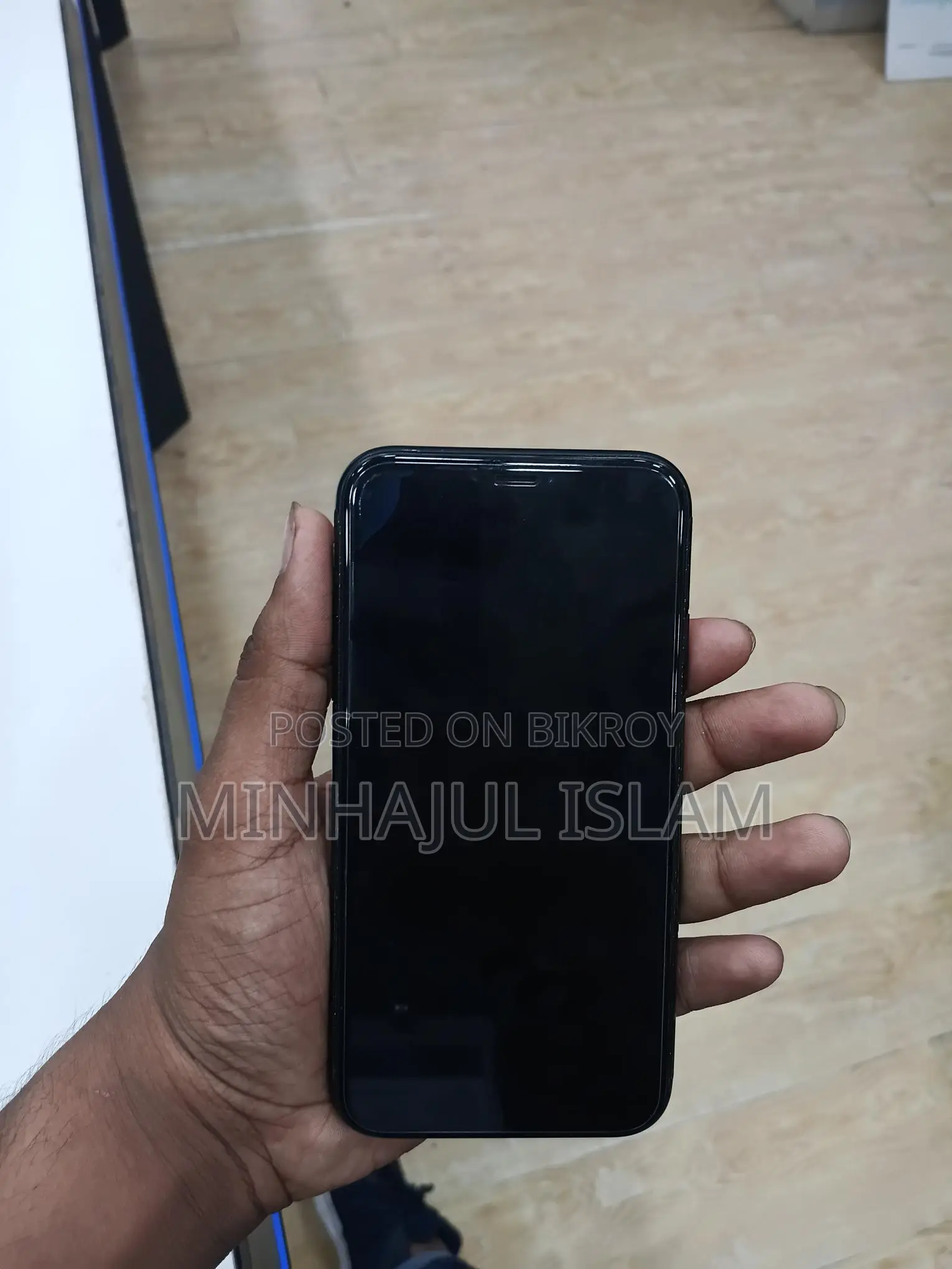 Apple iPhone XR (Used)