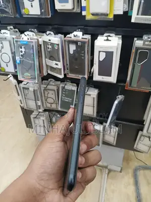 Apple iPhone XR (Used)