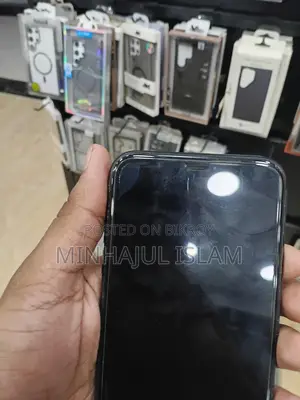 Apple iPhone XR (Used)