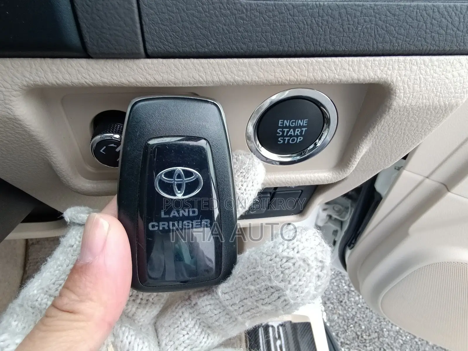Toyota Land Cruiser Prado TXL 2022