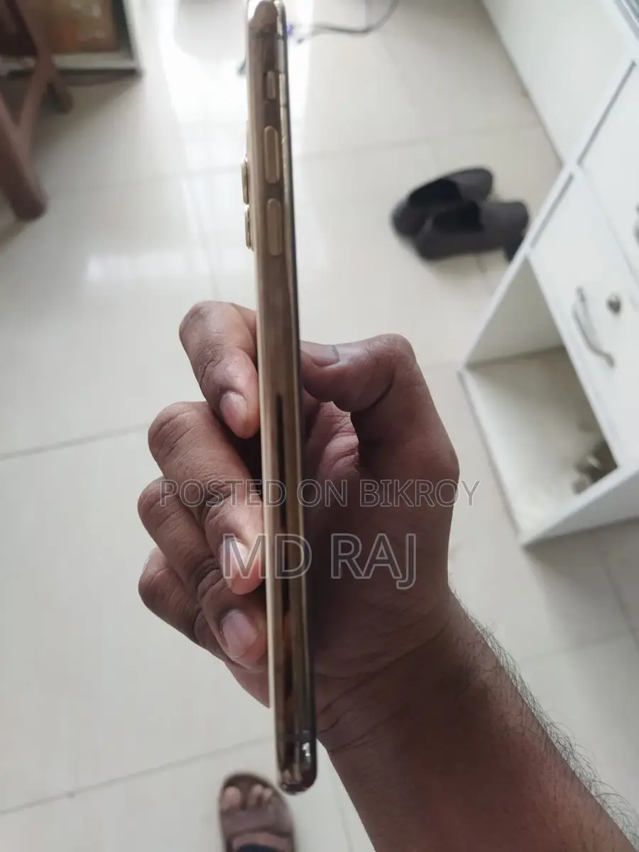 Apple iPhone 11 Pro Max (Used)