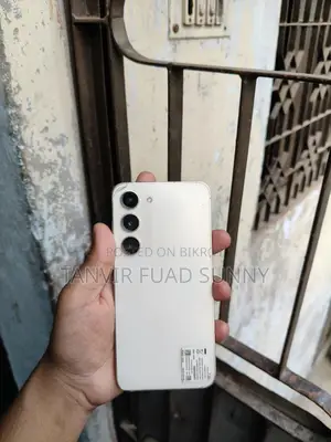 Samsung Galaxy S23 (Used)