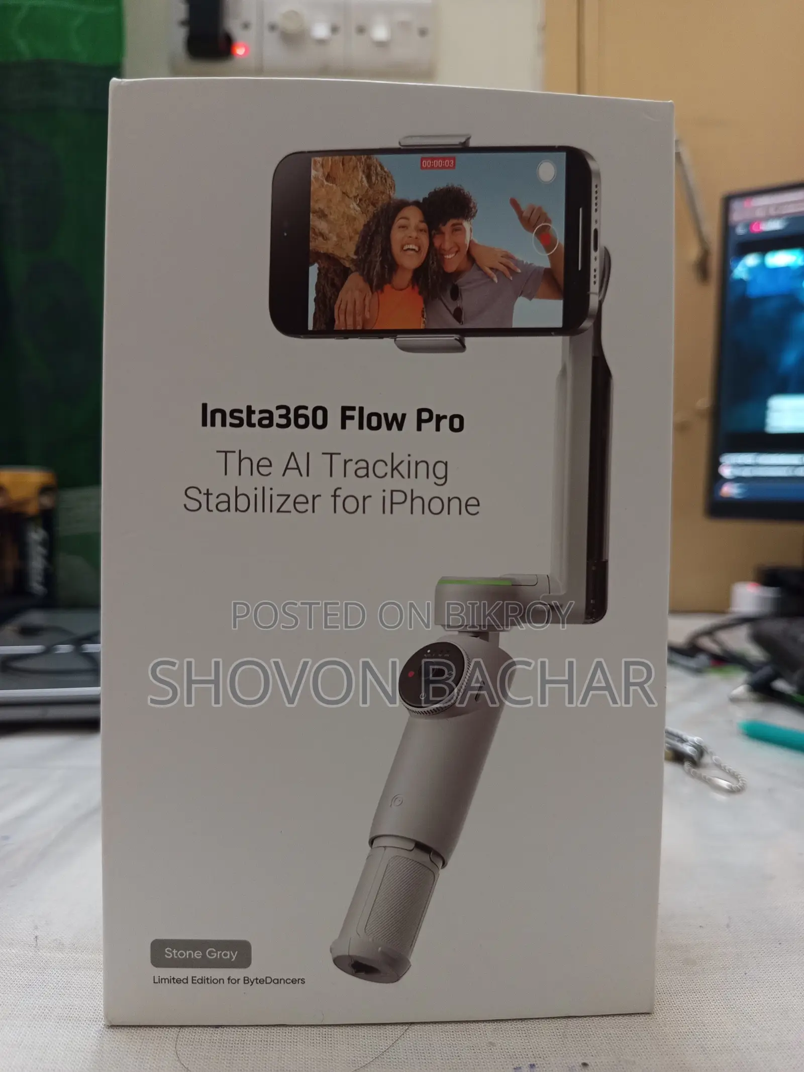 Insta 360 Flow Pro