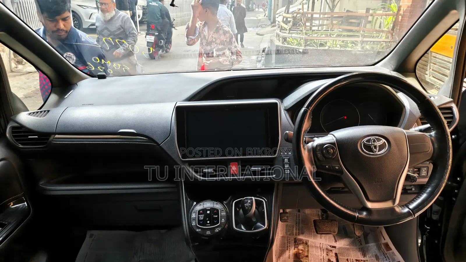 Toyota Esquire gi premim-hybrid 2020