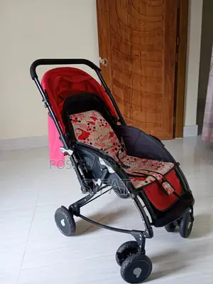 বেবি স্ট্রোলার