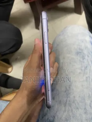 Apple iPhone 11 (Used)