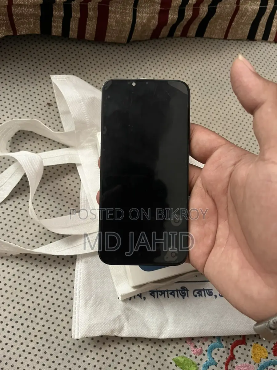I Phone 13 Display
