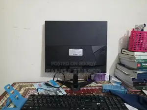 Gigasonic 17-inch Monitor