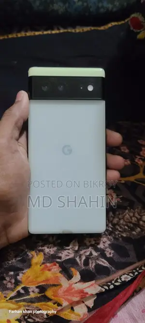 Google Pixel 6 . (Used)