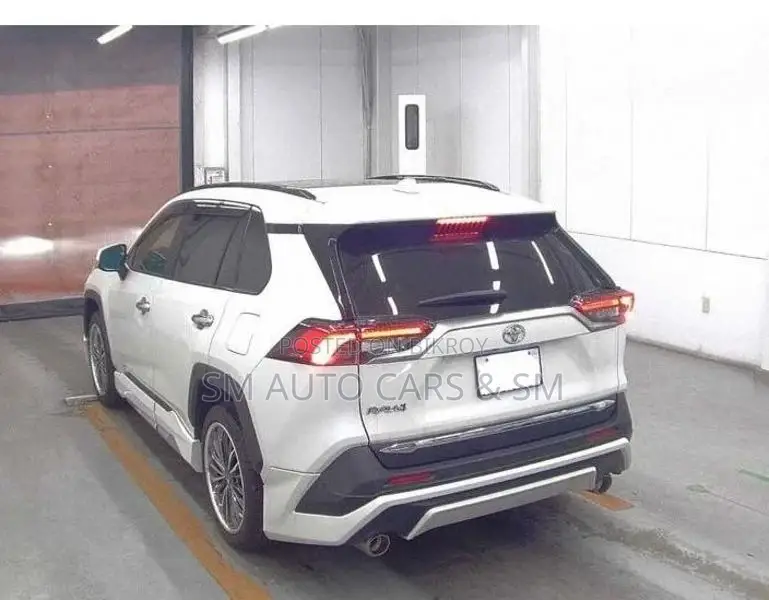 Toyota RAV4 Non Hybrid GZ Pearl 2021