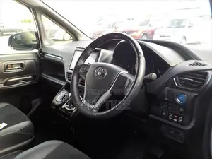 Toyota Esquire GiP Package 2021