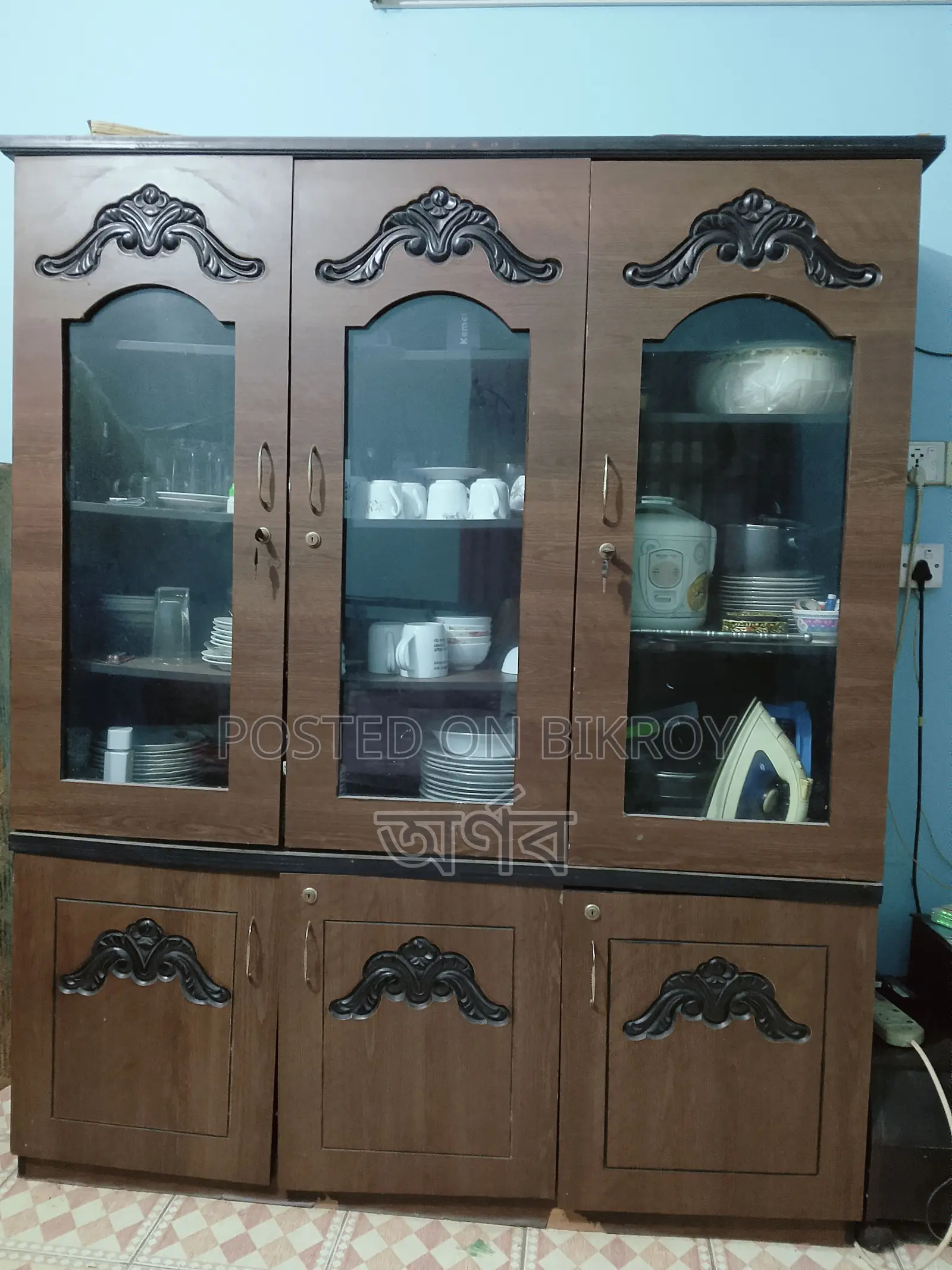 showcase for sell