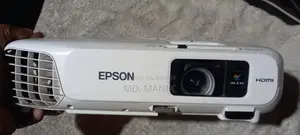 Epson Eb-x18 Projector With Android Tv Box Fresh Conditions
