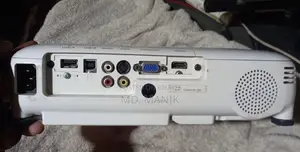 Epson Eb-x18 Projector With Android Tv Box Fresh Conditions