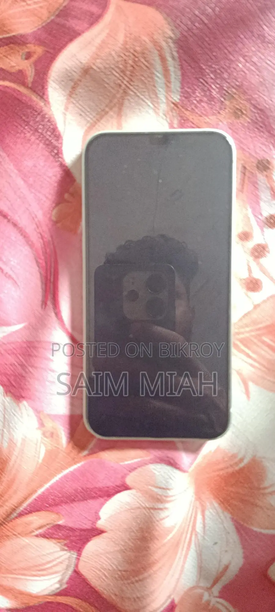 Apple iPhone 12 (Used)