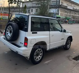 Suzuki Vitara 2 door 1996