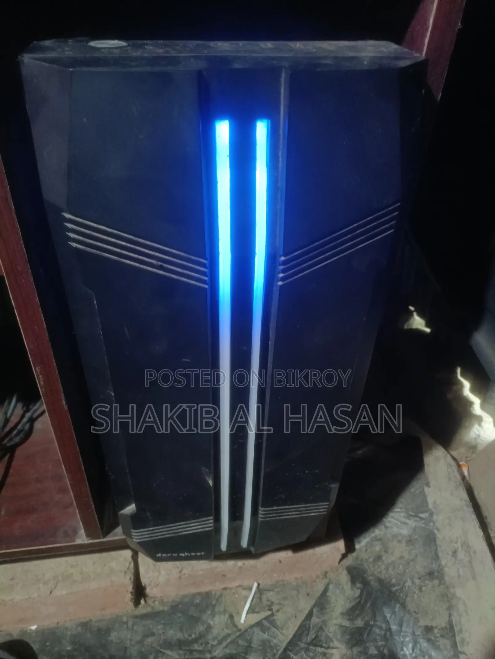 ডেক্সটপটি বিক্রি করা হবে।