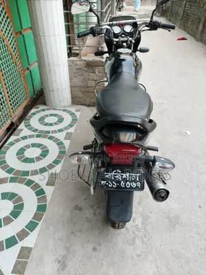 Bajaj Platina 100 2020