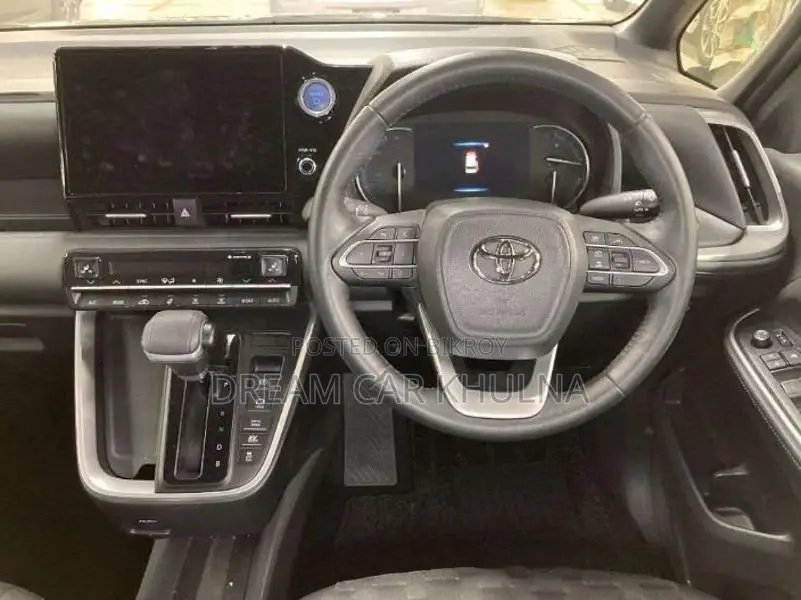 Toyota Voxy SZ Leg rest Hyb 2023