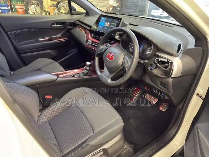 Toyota C-HR ST 2021 White