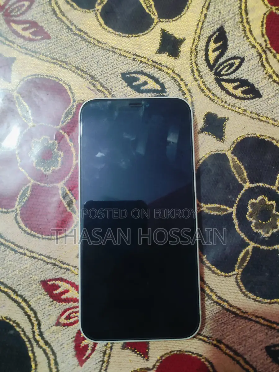 Apple iPhone 12 urgent sell (Used)