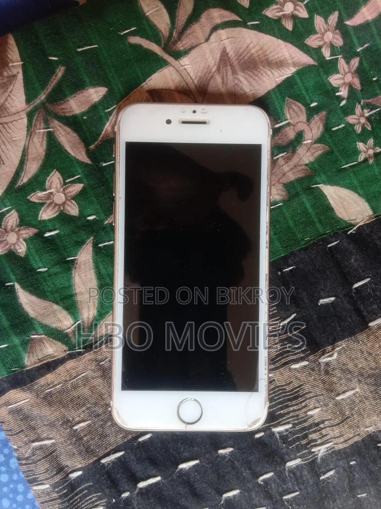 Apple iPhone 6S . (Used)