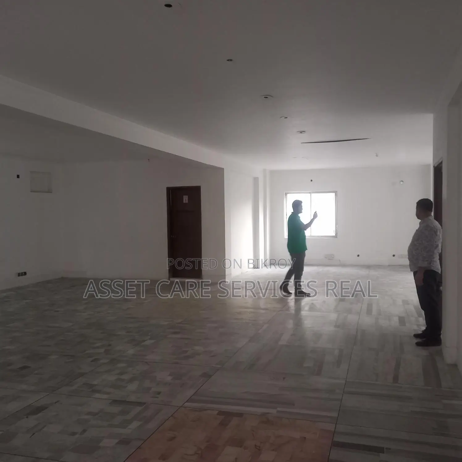 2200 Sqf Commercial Space for Rent @ Middle Badda