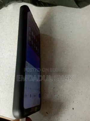 Vivo 8/256 (Used)