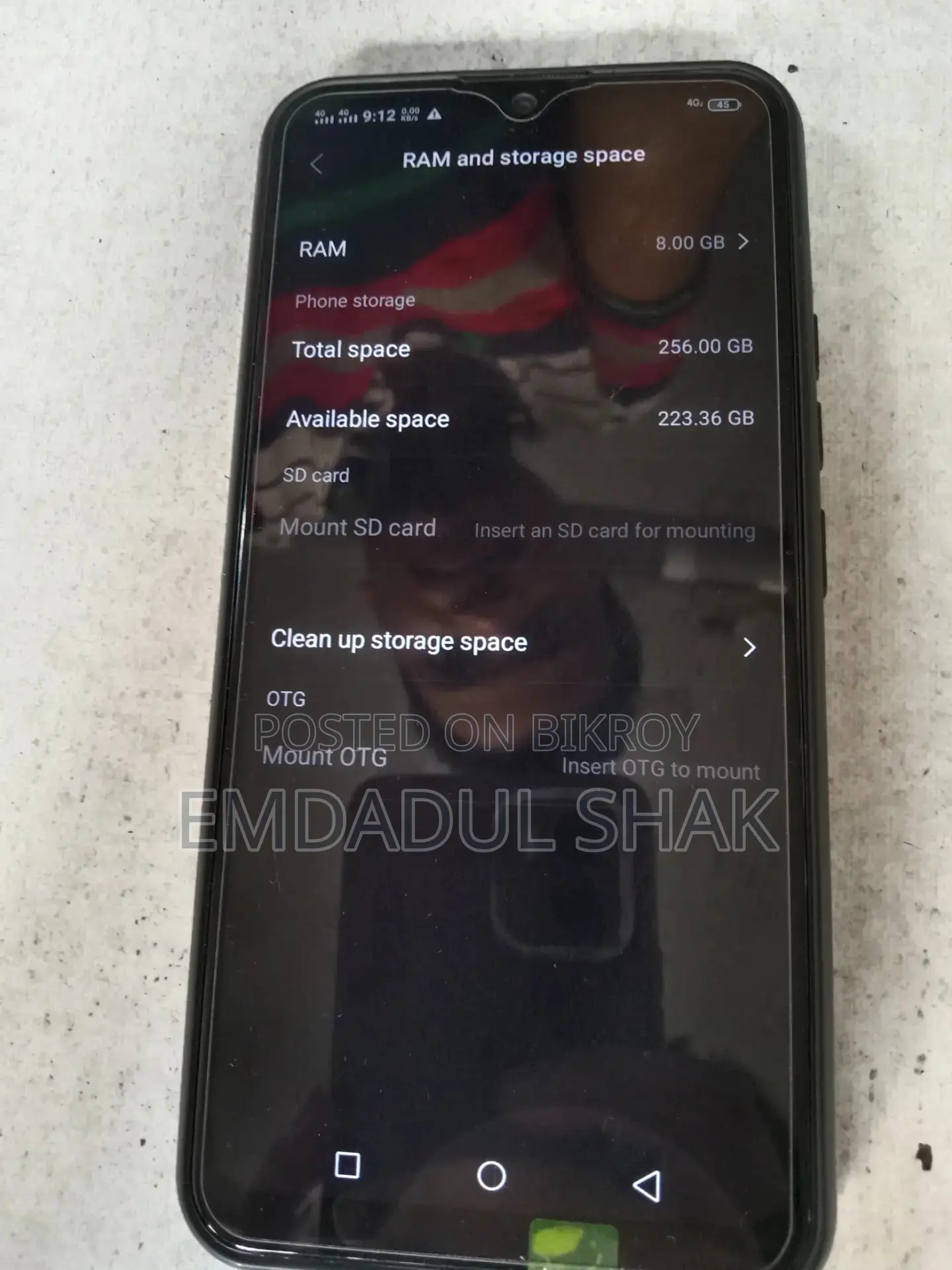 Vivo 8/256 (Used)