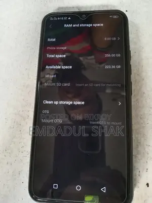 Vivo 8/256 (Used)