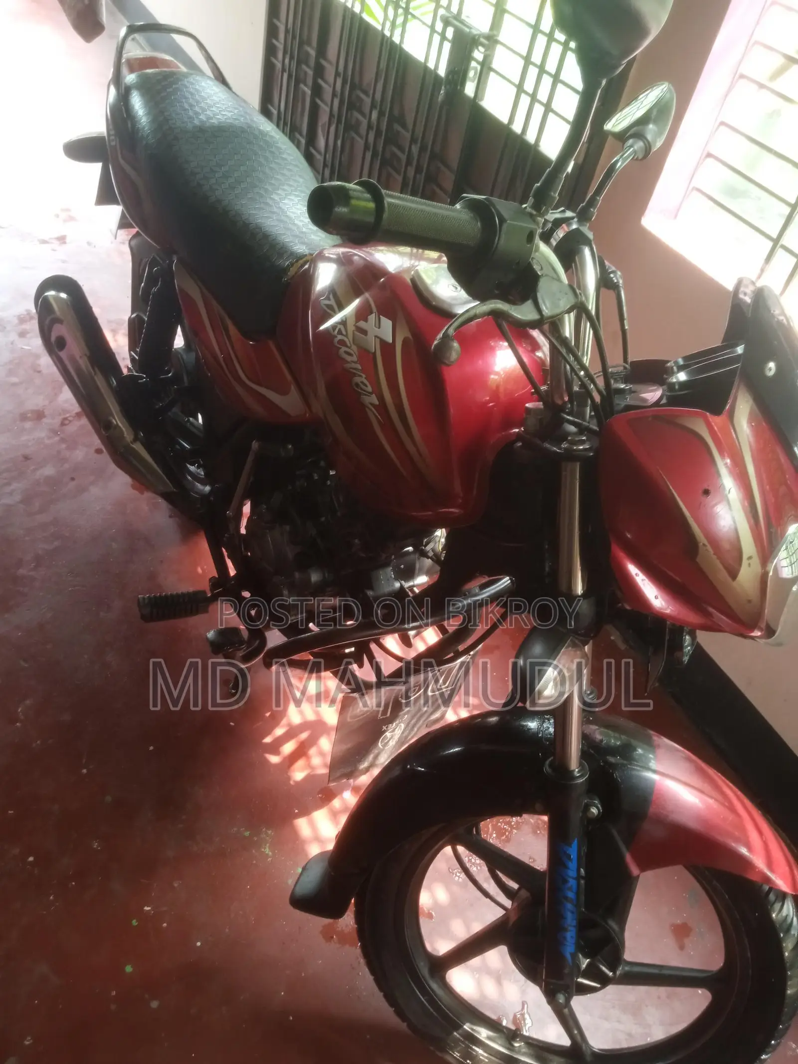 Bajaj Discover 100 . 2014
