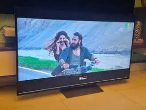 Used 55 inch smar 4k tv super good condition