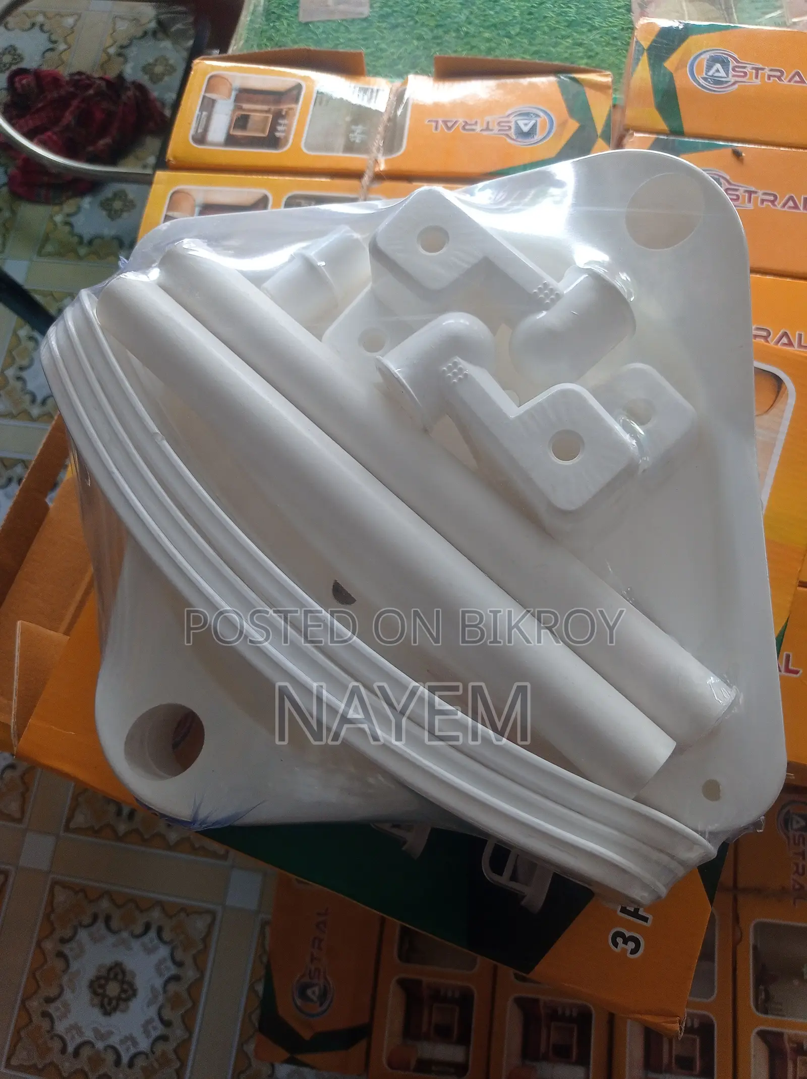 Pvc Corner Self