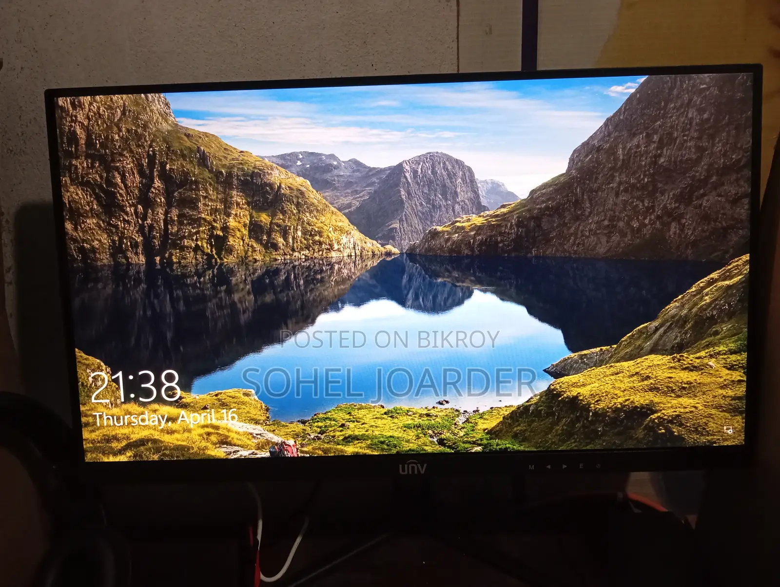 Unv Monitor