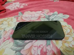 Apple iPhone 16 . (Used)