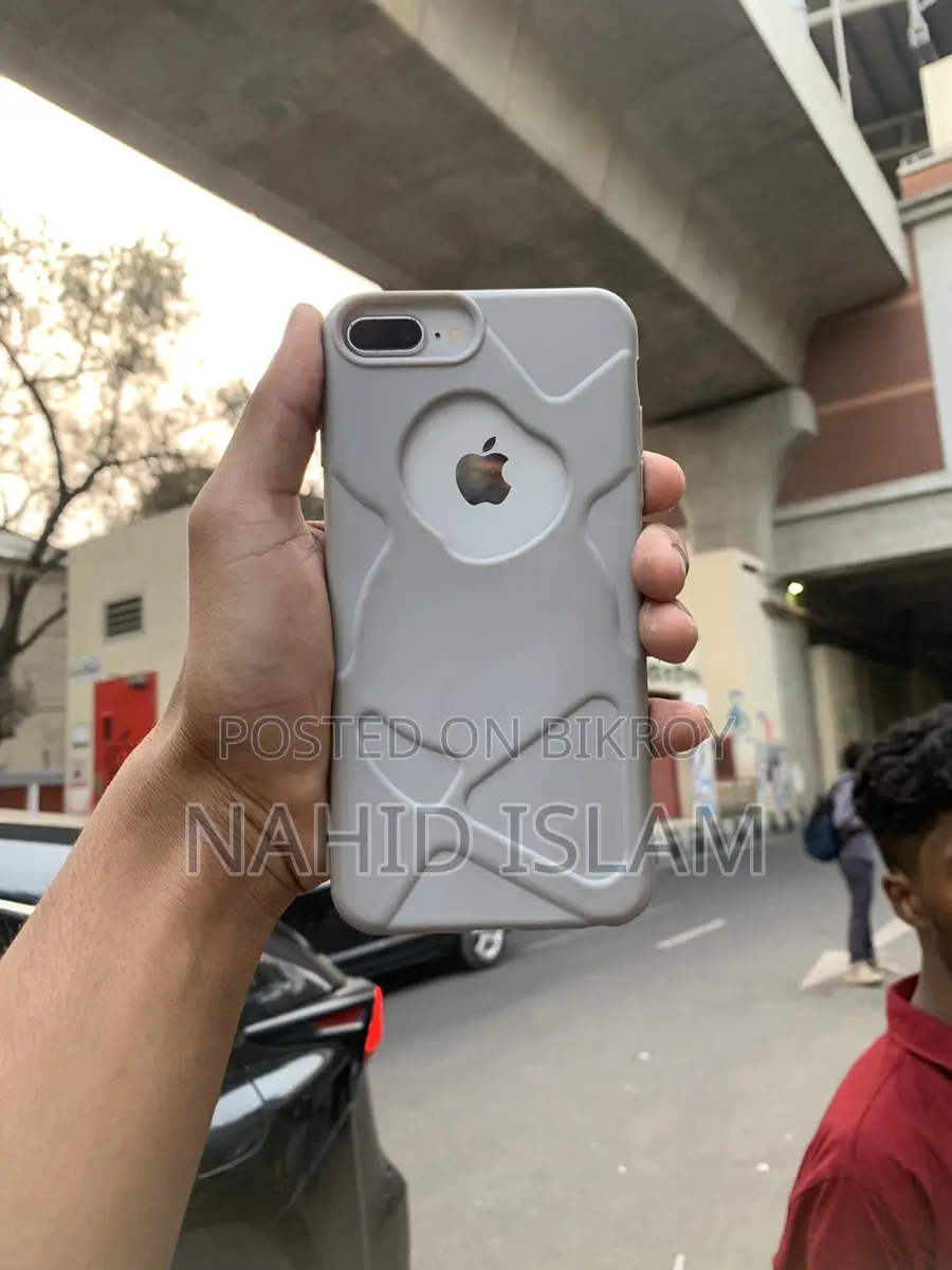 Apple iPhone 8 Plus (Used)