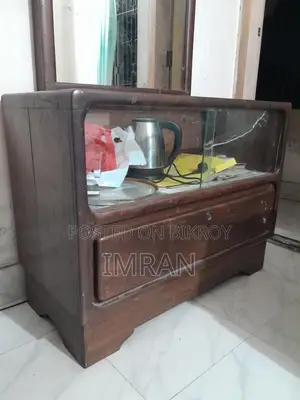 শিল করই কাঠ এর ড্রেসিং টেবিল