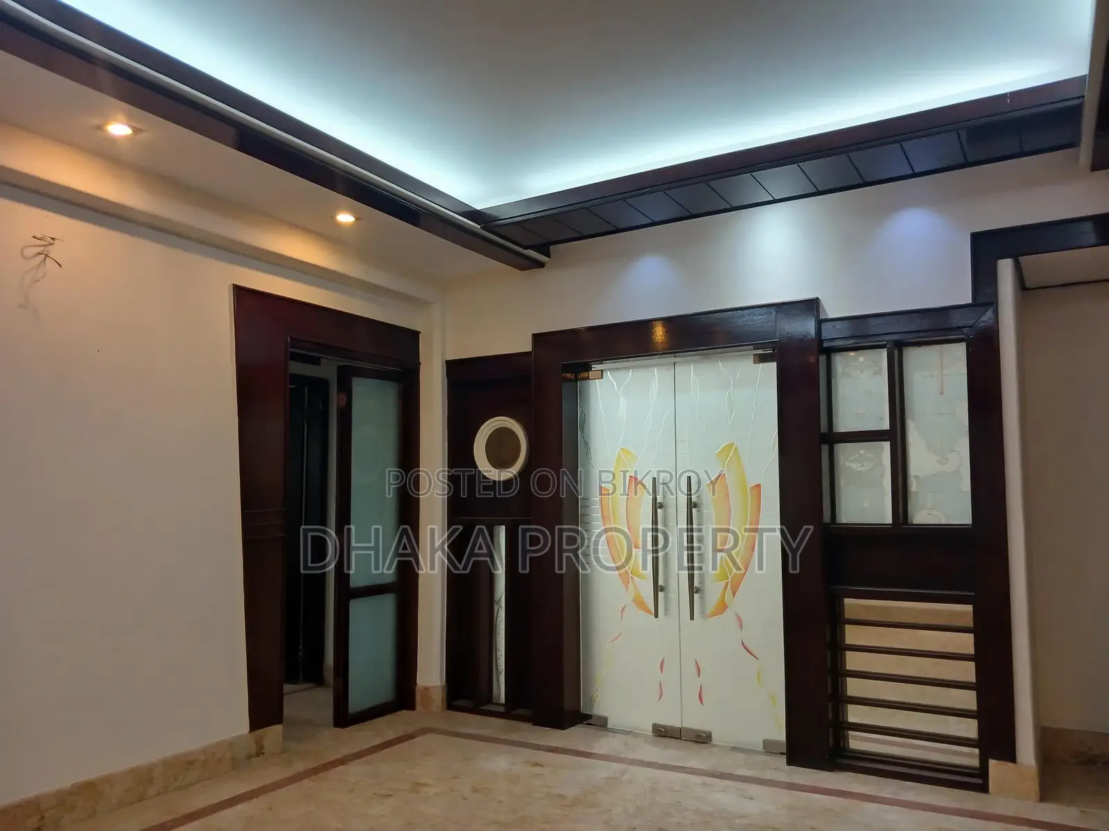 বারিধারা ডিপ্লোম্যাটিক জোনে ৪ বেডরুমের সেমি ফার্নিশড ২ পার্কিং ফ্ল্যাট ভাড়া