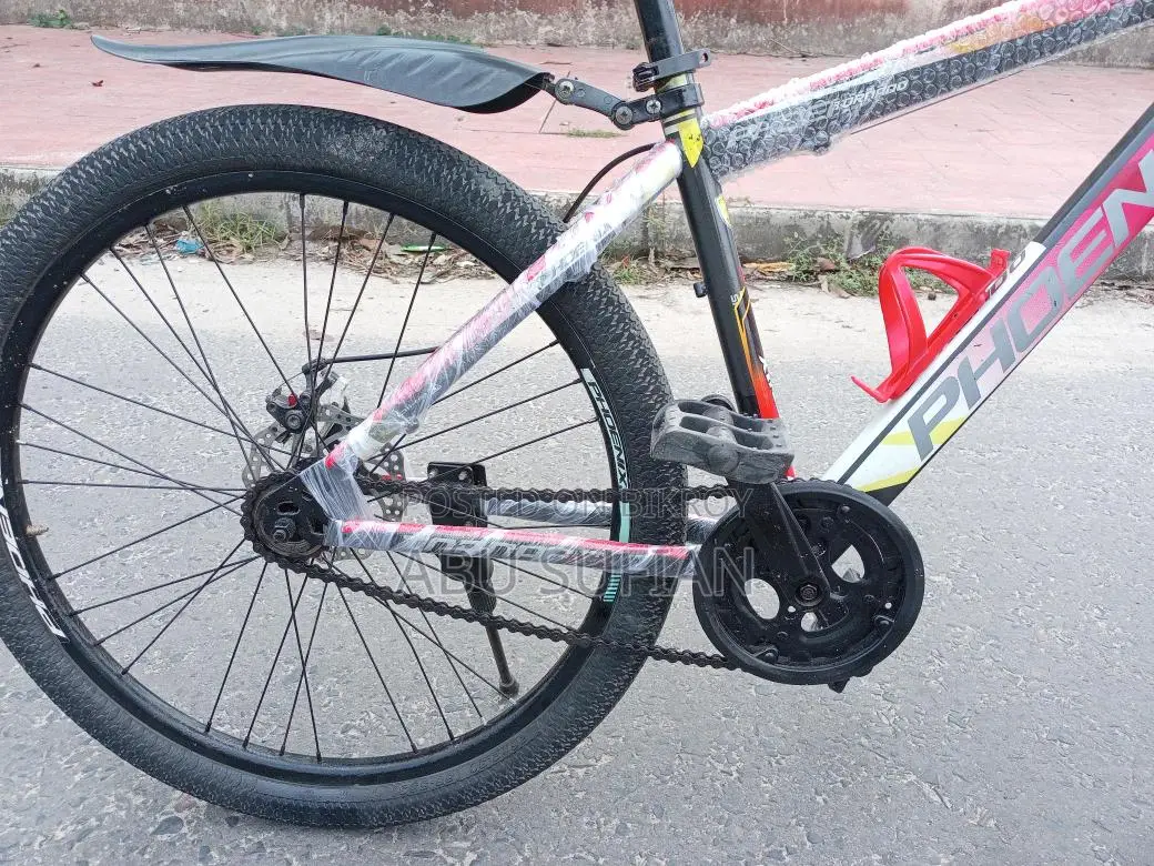 Bicycle in excellent condition, no issues.